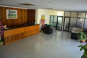 Lobby - Town House Bukit Damai Indah Hotel and Residence (Balikpapan)