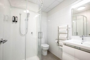 Bathroom - Sojourn Apartment Hotel Riddiford Street Limited (Wellington)