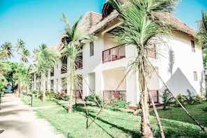 Ảnh chưa phân loại, 2 trong số 68 ảnh, nút
