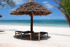 Beach - JAZ Adonia Beach Resort (Uroa)
