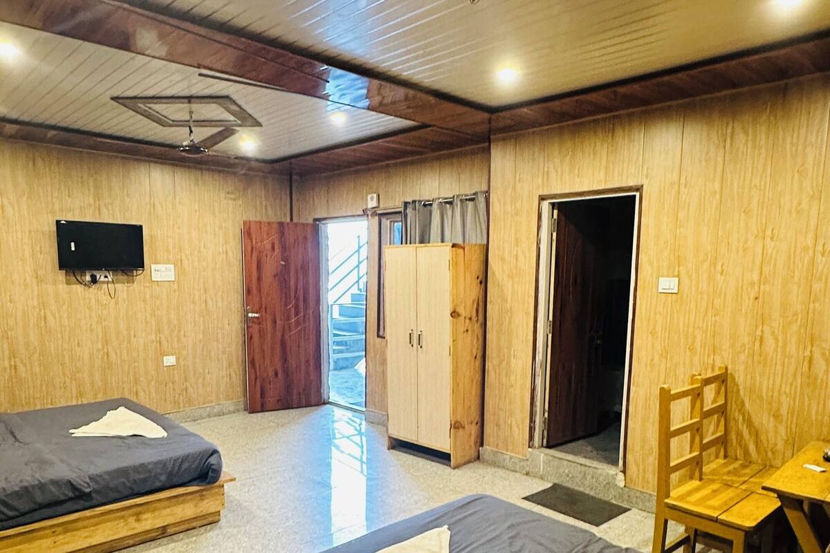 Phòng dành cho gia đình, quang cảnh đồi núi