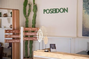 Lobby - Poseidon Apartments & Villas by the Sea (Lavreotiki)