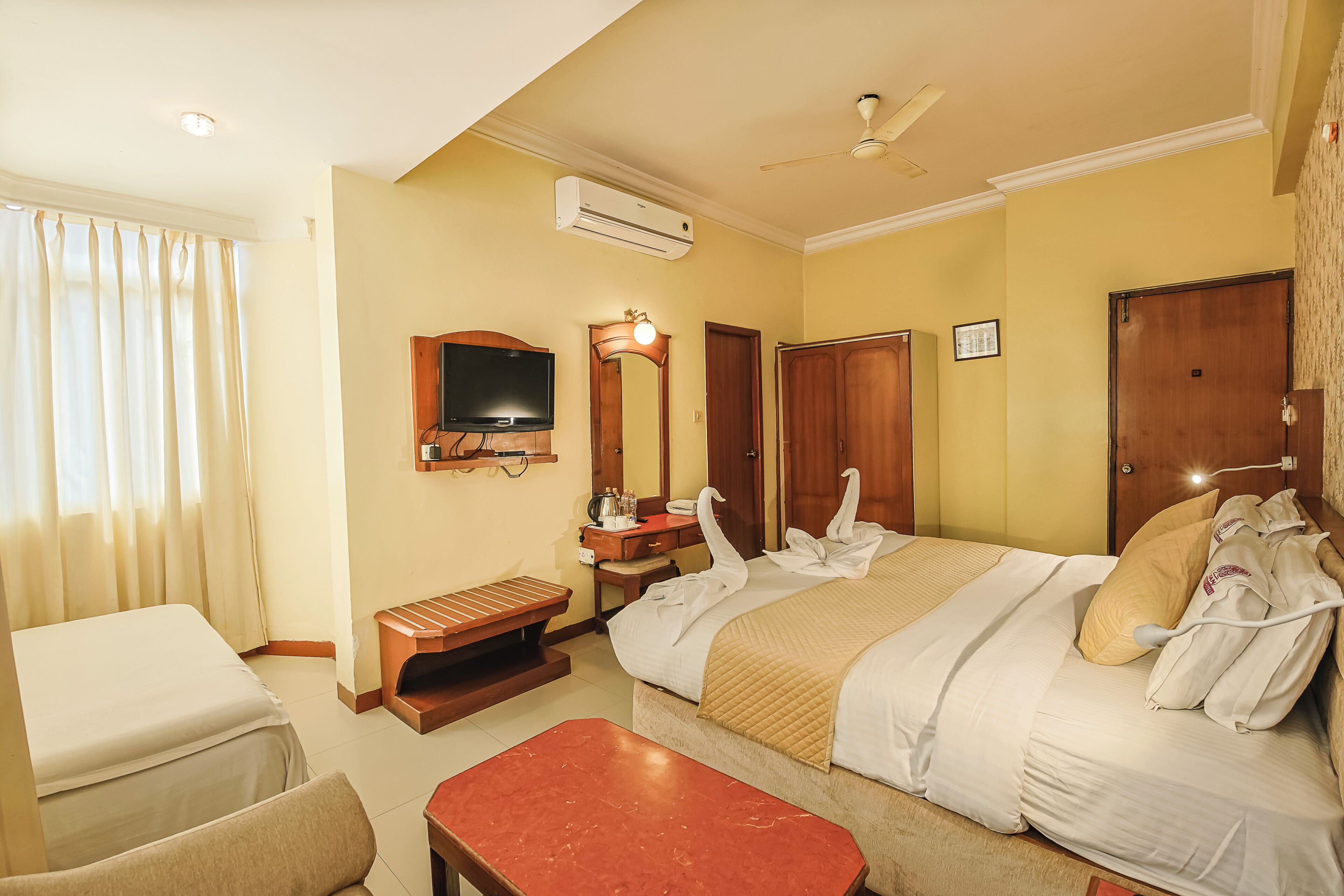 Deluxe Triple Room, Air conditioning