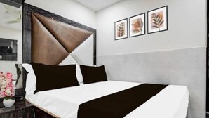 Ảnh chưa phân loại, 2 trong số 6 ảnh, nút