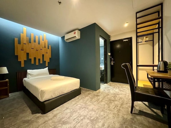 Room - Swing & Pillows @ CIQ Johor Bahru (Johor Bahru)