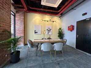 Dining - Swing & Pillows @ CIQ Johor Bahru (Johor Bahru)