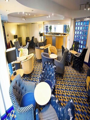 Dining - Diamond Lodge (Manchester)