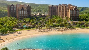 A resort with beachfront accommodation, a pool, and a beach area. - Ko Olina | Disney Family Adventure | Lagoon + Pool | 3BR Sleeps 12 (Kapolei)