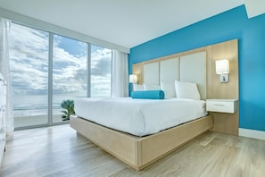 Room - Relax w/ Stunning Ocean Views in This Beachfront Retreat | Onsite Pool Access (Daytona Beach)