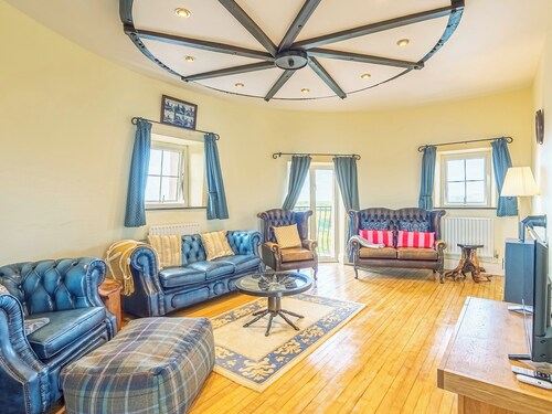 4 bedroom accommodation in Castletown