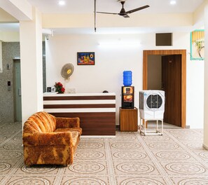 Reception - Hotel Shivay Varanasi  (Varanasi)