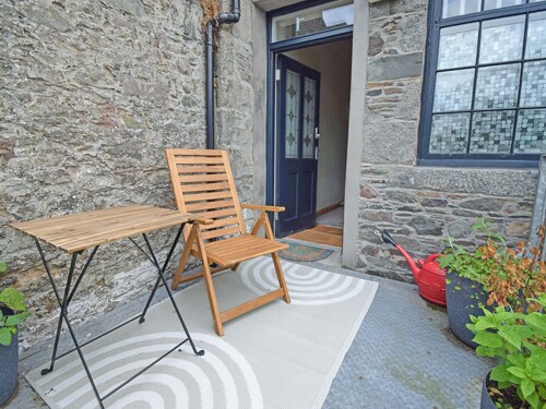 Beautifully renovated Wigtown apartment.