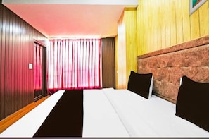 Desk, WiFi (free) - Hotel PRM Stay (Badshahpur)