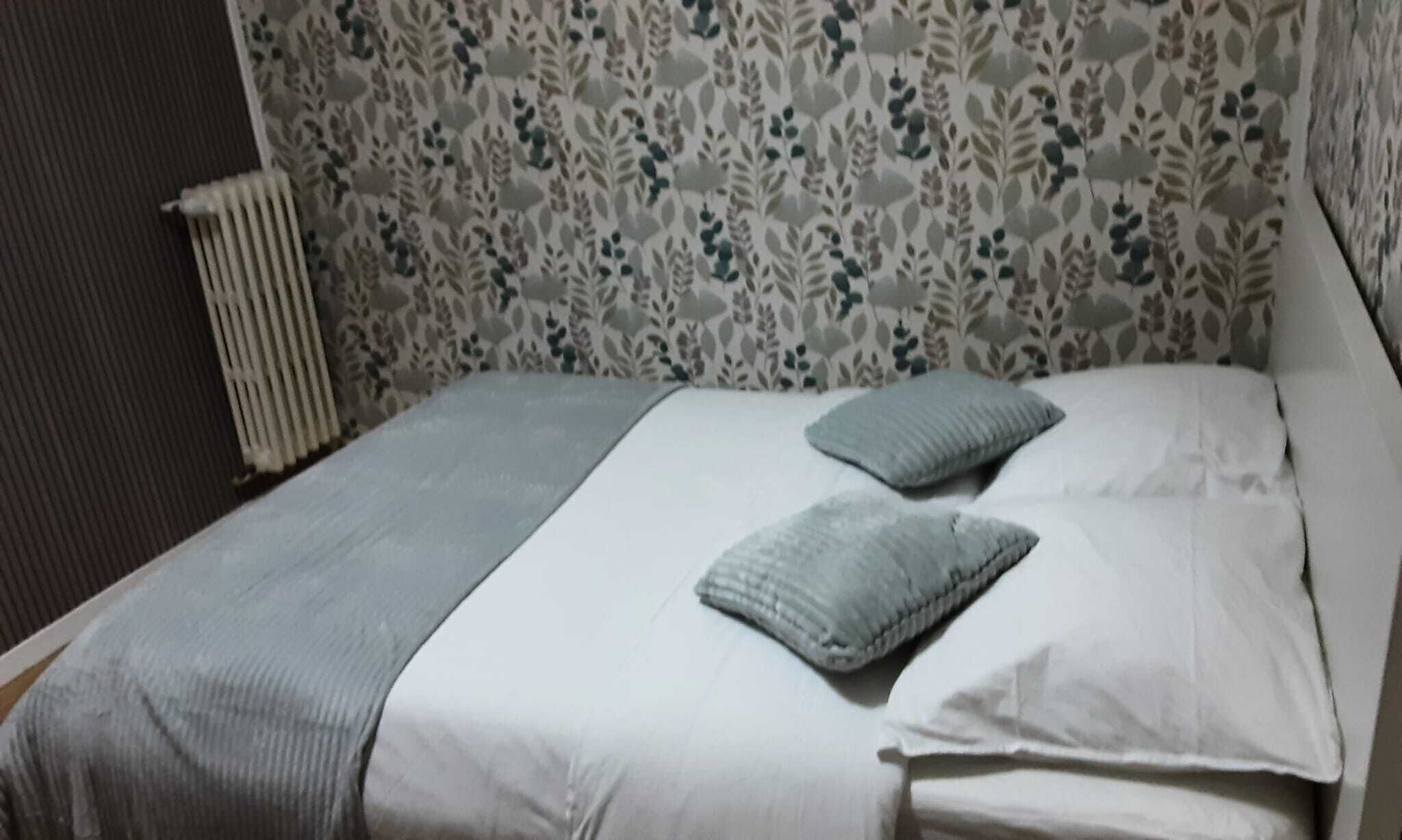 Acesso à internet, roupa de cama
