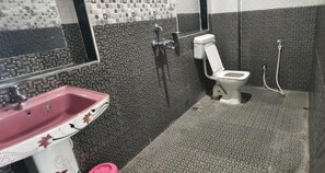 Suite | Baño | Ducha y toallas