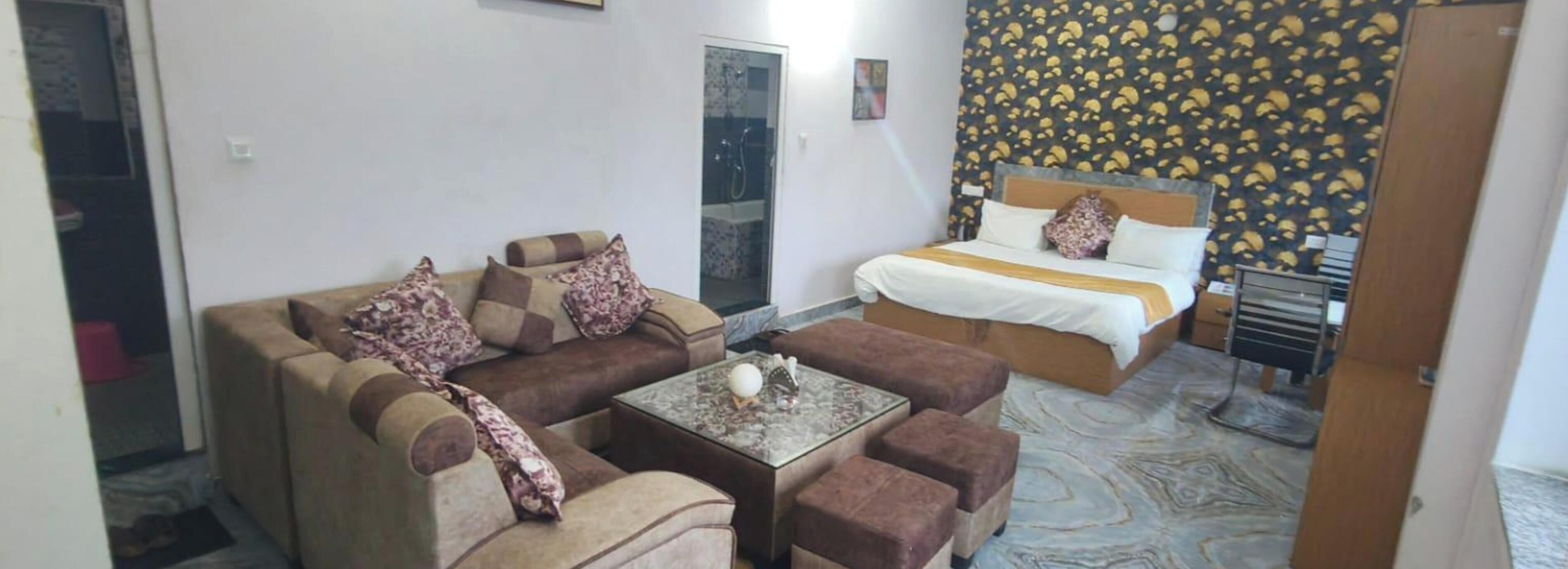 Rollaway beds, bed sheets