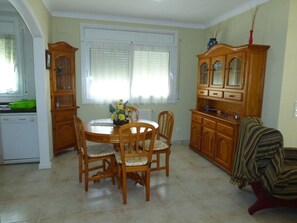 Dining - Villa Alzina with Private Pool (L'Escala)