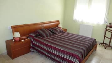 WiFi, bed sheets