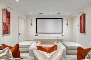 Unclassified image, 4 of 6, button - Luxury Harrods Home With Cinema Room & Garden (London)