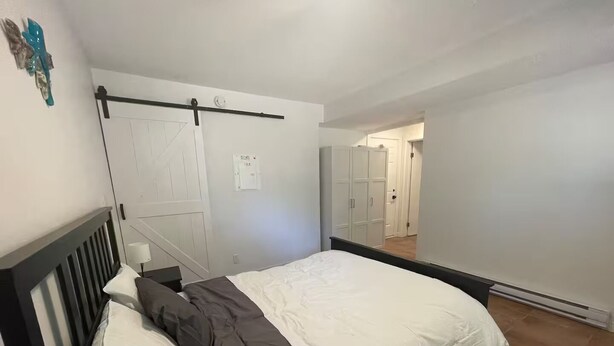 1 bedroom, desk, iron/ironing board, WiFi (free)