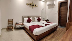 Habitació doble Deluxe, vistes a la ciutat | Wifi gratuïta 