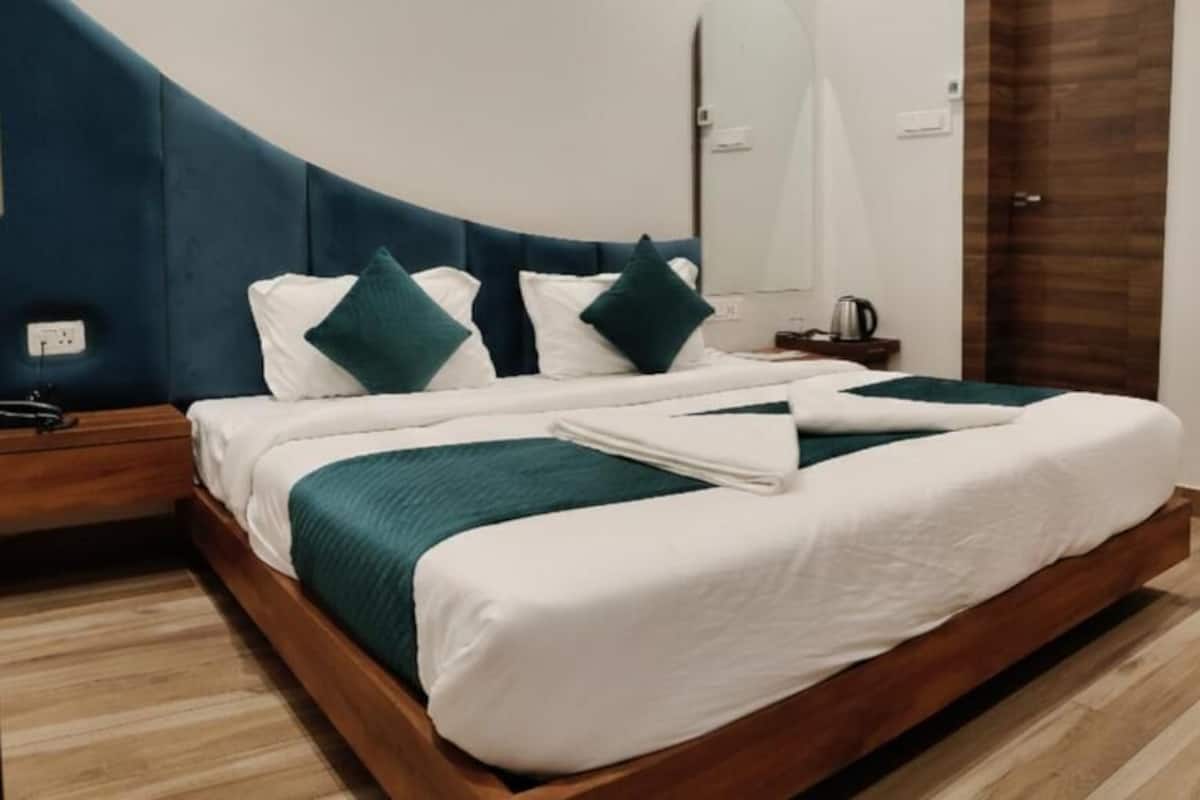 Habitació doble Deluxe, vistes a la ciutat | Wifi gratuïta 