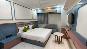 In-room safe, iron/ironing board, WiFi (free)