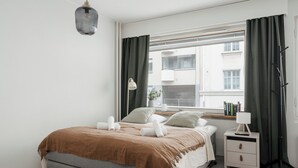 Estudio Confort, 1 cama de matrimonio, vistas al patio