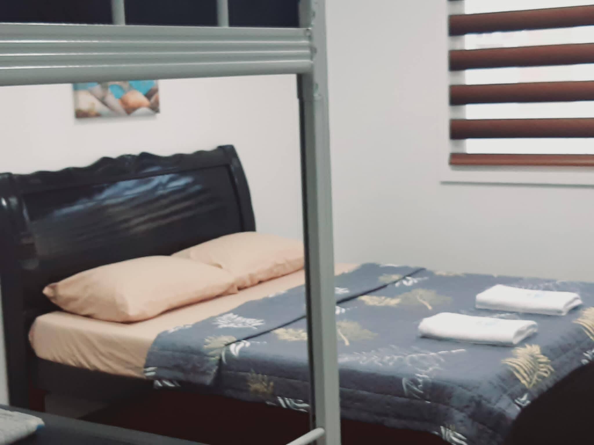 Internet, bed sheets