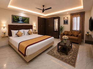 Desk, laptop workspace, free WiFi - Saravana Residency  (Lakshmipuram)