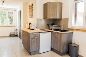 Private kitchen - Vrbo Property (Gérardmer)