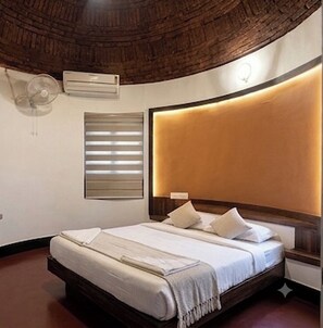 Luxury Villa - Vayal Heritage Villa (Karukutty)