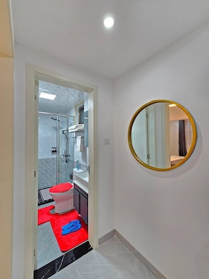 Bathroom - Gold Park- The Urban Pearl (Nairobi)