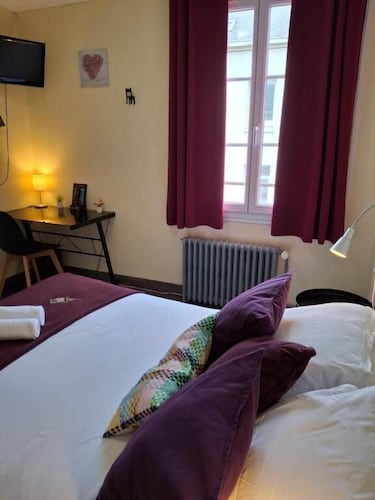 LOGIS HOTEL DES REMPARTS