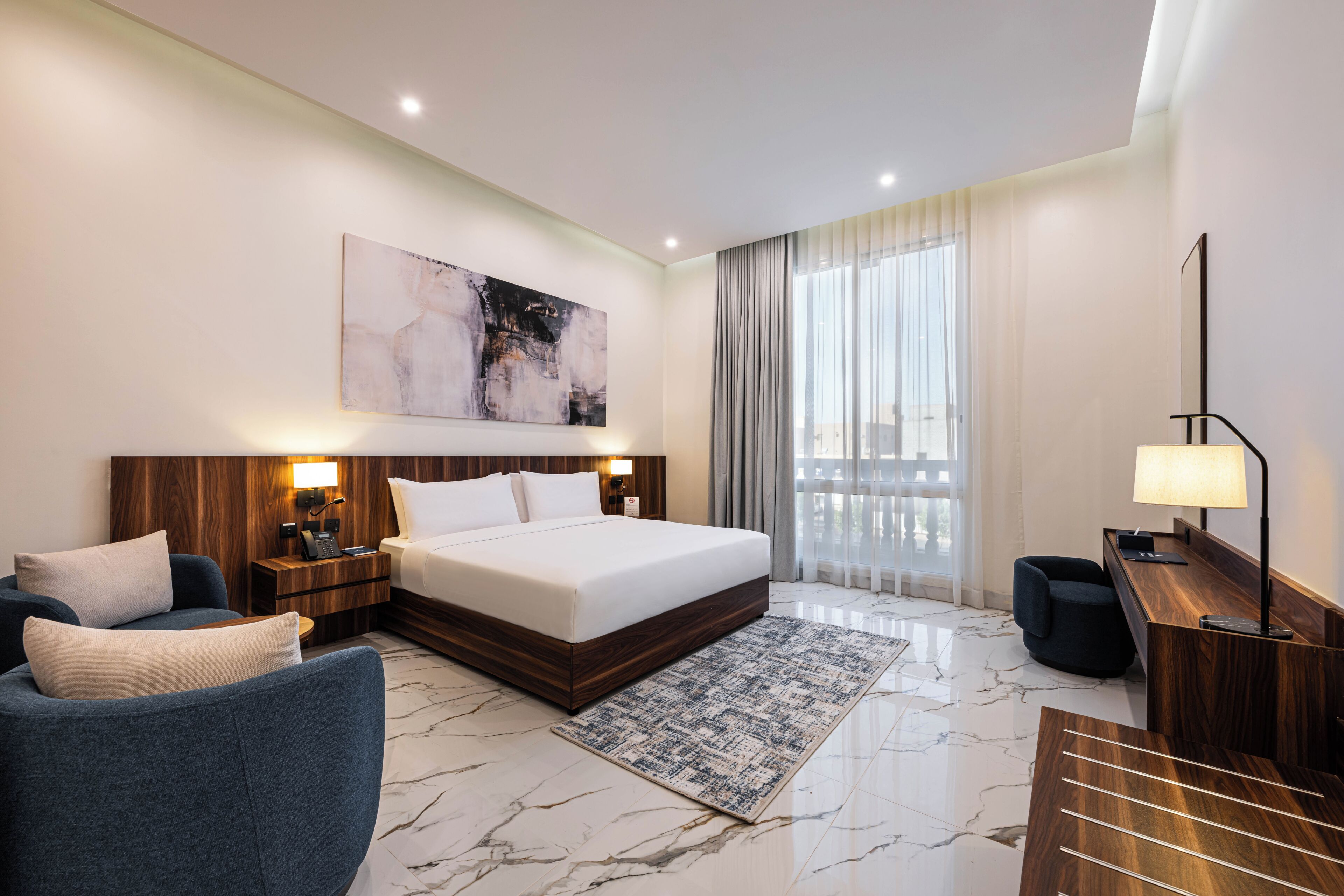 Junior-Suite, Balkon | Bettwäsche aus ägyptischer Baumwolle, hochwertige Bettwaren, Minibar