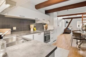 Unclassified image, 4 of 18, button - Charming loft in central Trondheim with Free Parking Spot 7 minutes walking (Trøndelag)