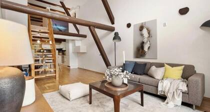 Charming loft in central Trondheim with Free Parking Spot 7 minutes walking