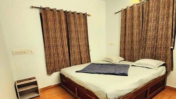 Deluxe Single Room | Free WiFi