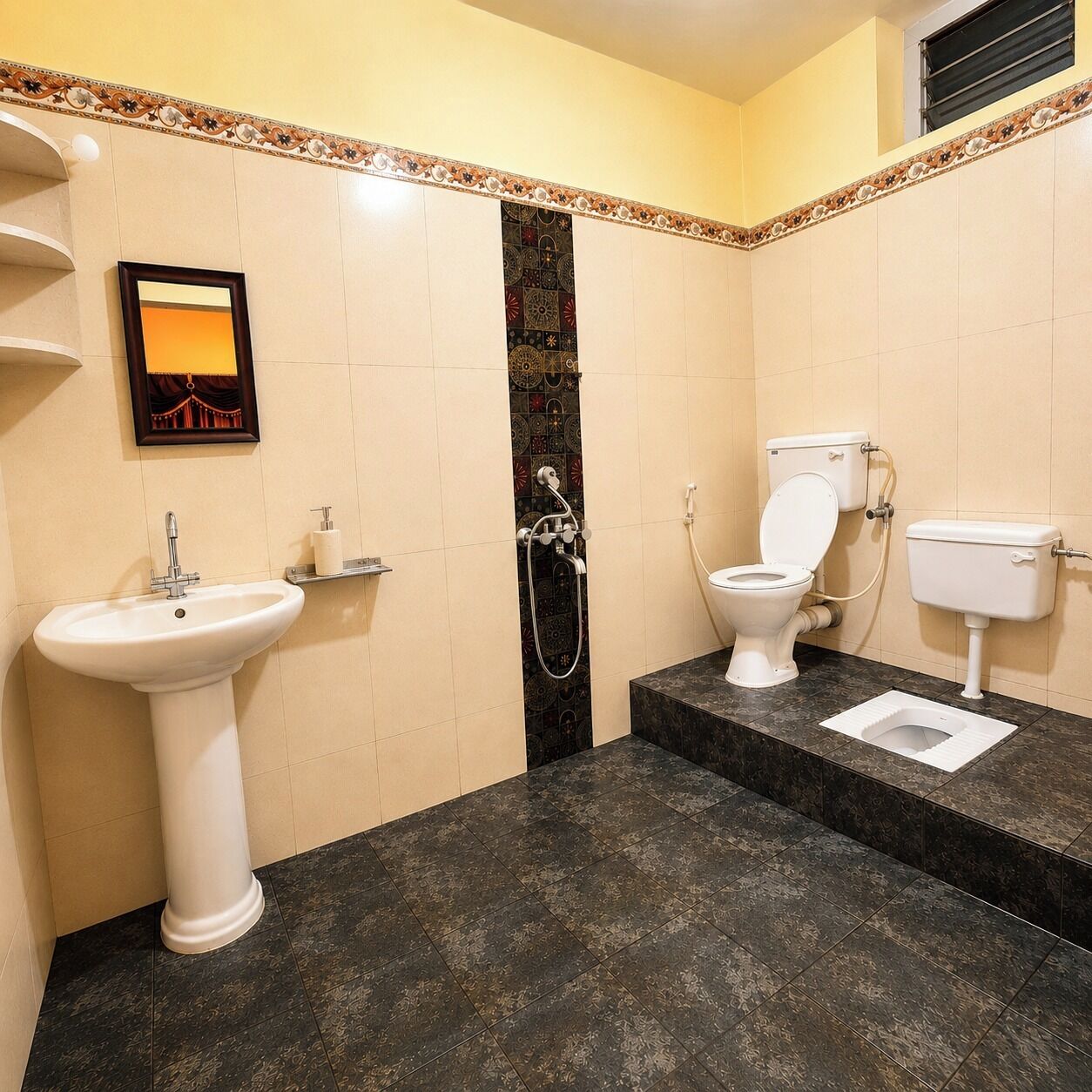 Un baño con lavamanos pedestal, inodoro y ducha.