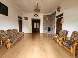 Front of property - Aura Castle (Kodaikanal)