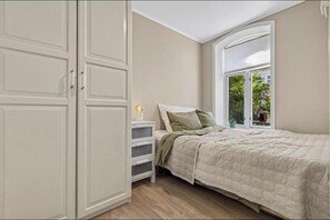 1 chambre, fer et planche à repasser, Wi-Fi gratuit, draps fournis