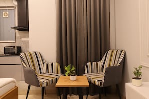 Superior Double Room | Interior - Exotic Studio Stayz I Artemis Hospital  (Gurugram)