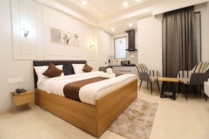 Superior Double Room | Desk, free WiFi - Exotic Studio Stayz I Artemis Hospital  (Gurugram)