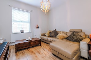 Living area - Double Room Salford (Salford)