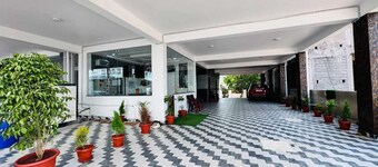 Arul Rayara Residency