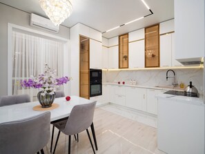 Apartment, 2 Bedrooms, Private Bathroom, Mountain View | Private kitchen - Spacious 3-room apartments (Almaty)
