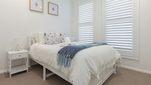 Neptune Coastal Retreat