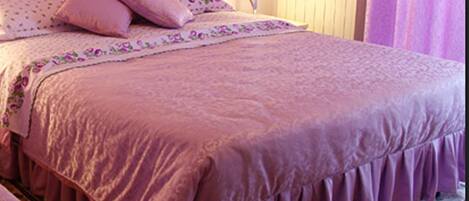 WiFi, bed sheets