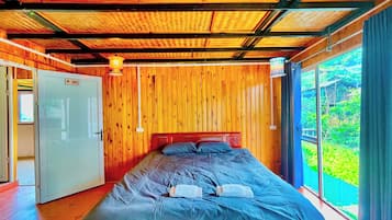 Double Room, Garden View | Laptop workspace, free WiFi