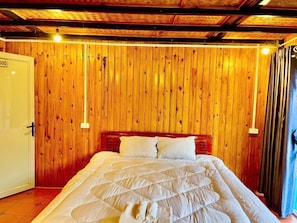 Double Room, Garden View | Laptop workspace, WiFi (free) - Sky view homestay (Sa Pa)